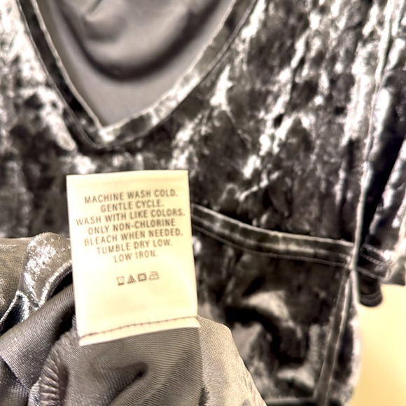 Top - Picture 5 of 6